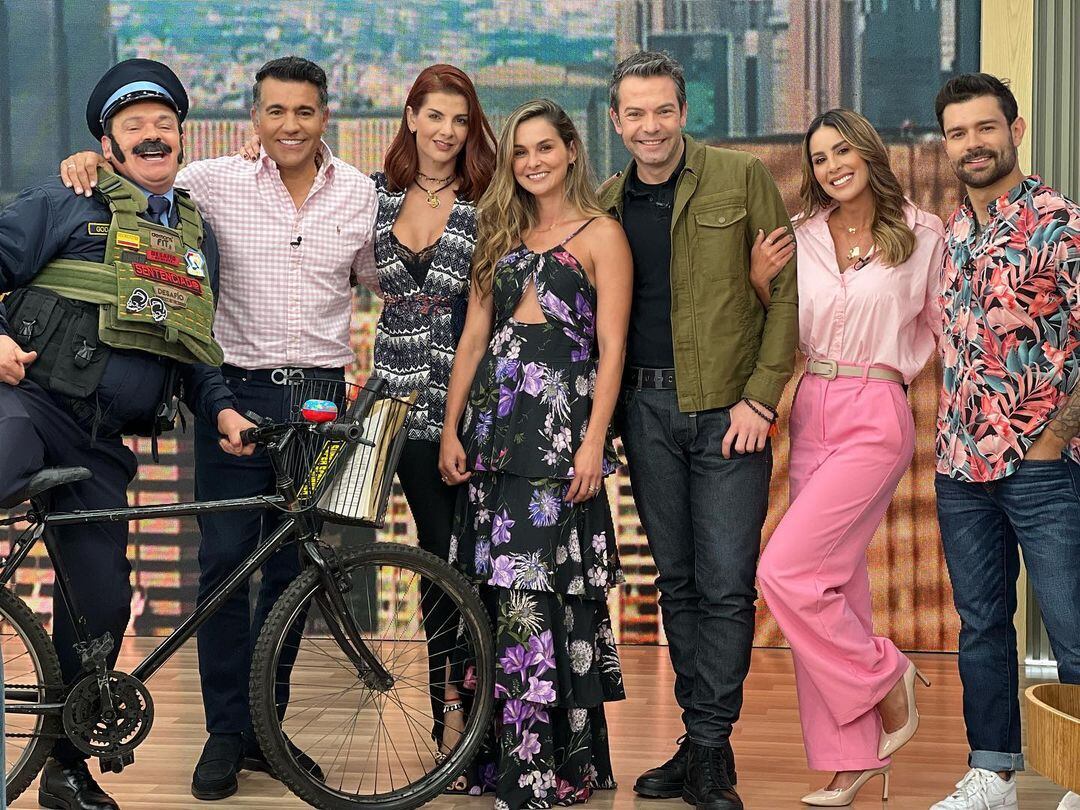 Carolina Cruz, Carolina Soto, Catalina Gómez, Iván Lalinde, presentadores programa "Día a Día"