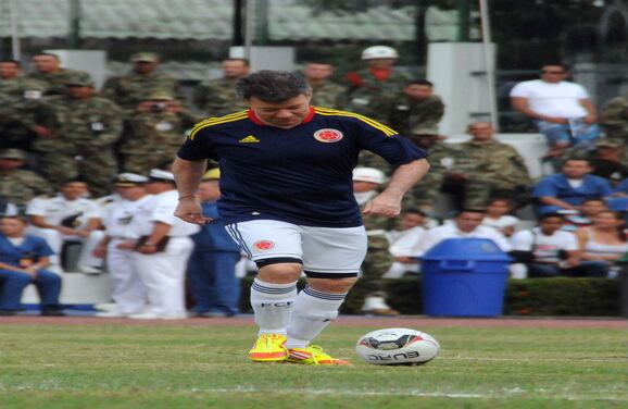 Juan Manuel Santos dió el puntapié inicial.