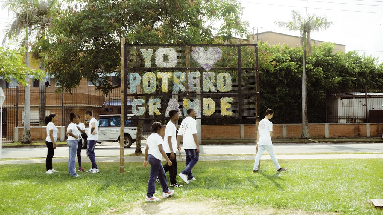 Transformación social en algunos barrios de Cali, a través de la iniciativa Vivo mi Calle.