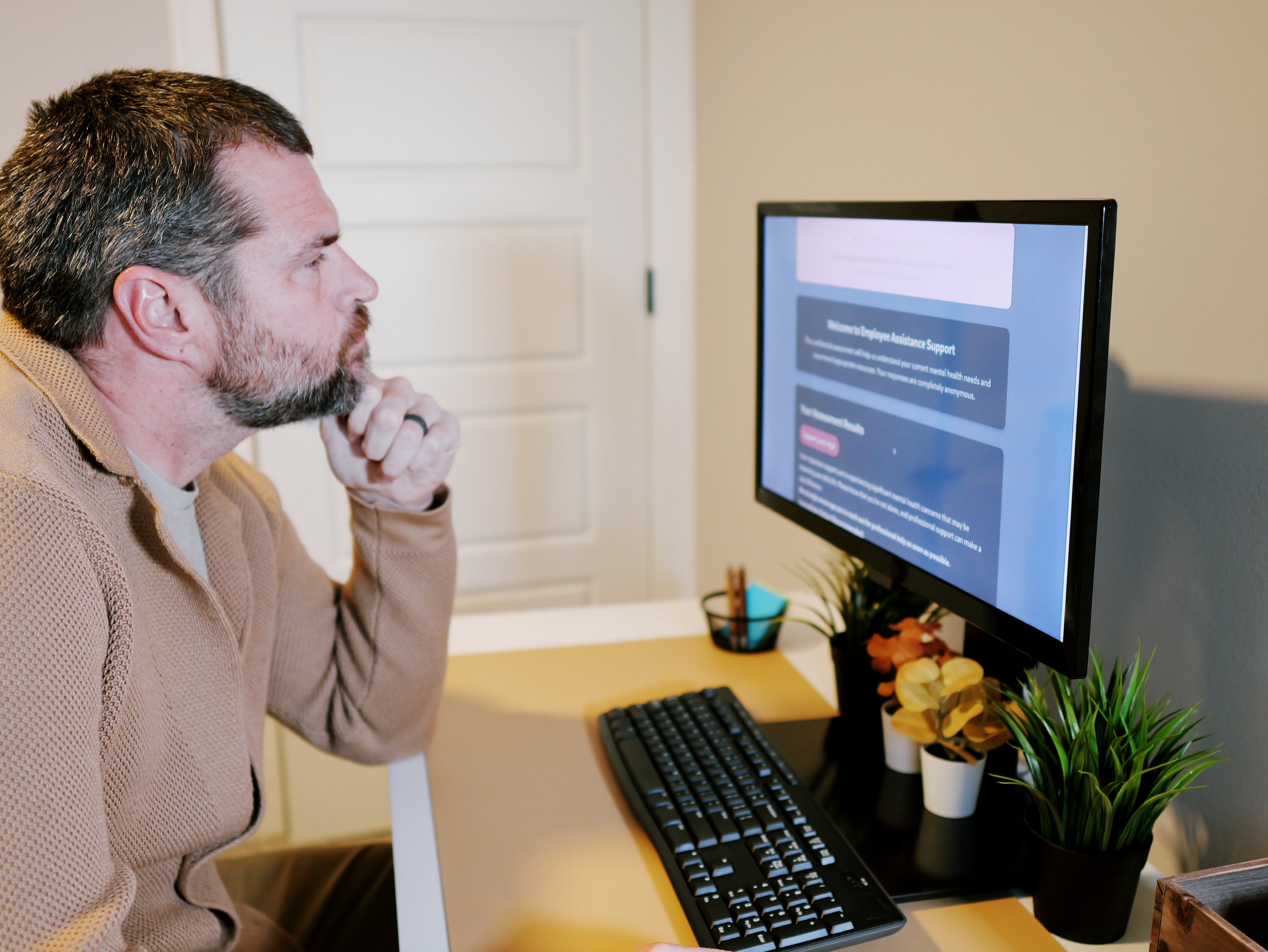 Un nuevo estudio citado por The Washington Post alerta sobre el aumento de la soledad en Estados Unidos, con mayor impacto entre adultos de 45 a 49 años y personas en situación económica vulnerable.