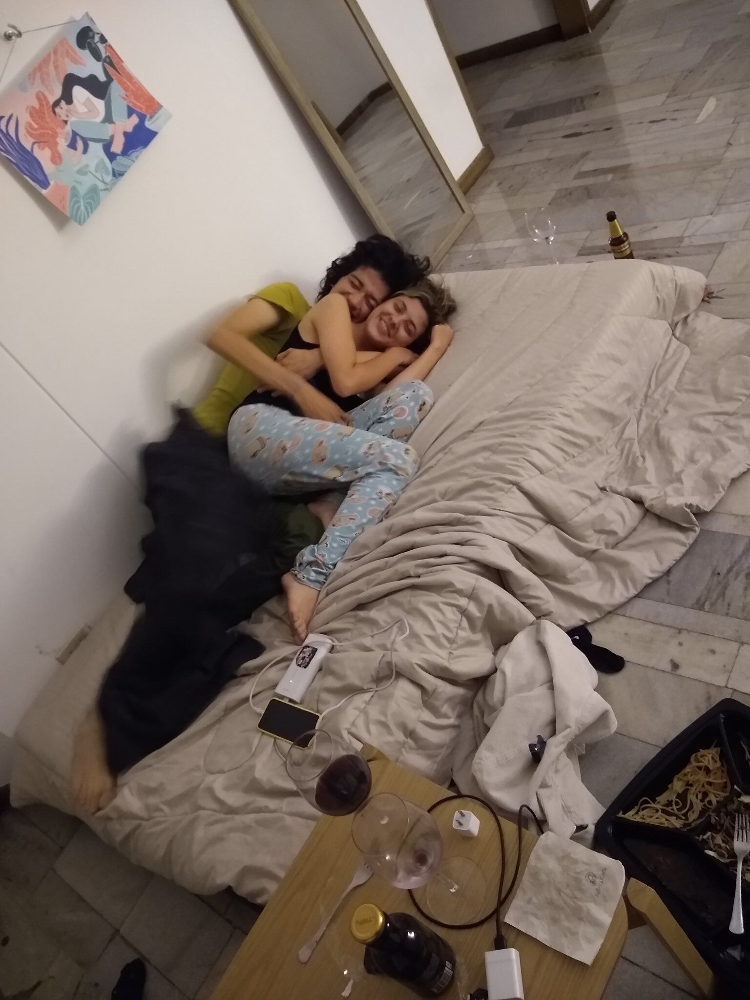 En redes sociales han publicado imágenes de la congresista Susana Boreal donde afirman que Guzmán es su pareja sentimental.