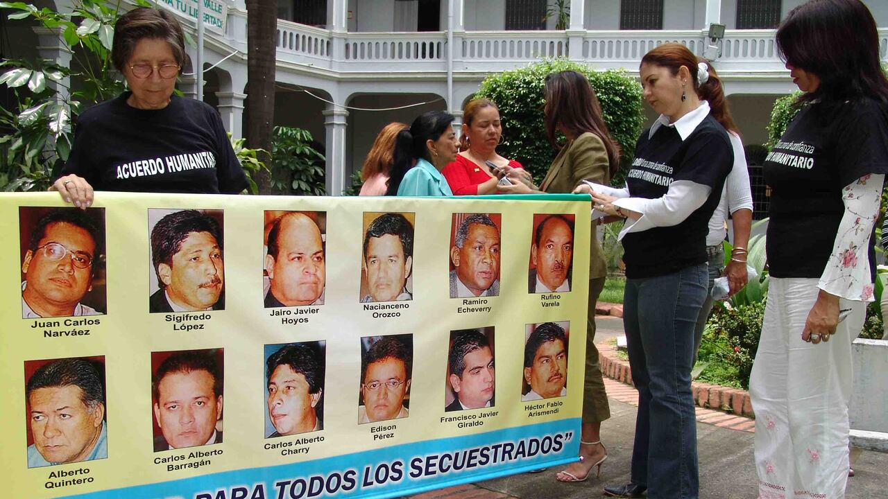 FAMILIARES DE LOS DIPUTADOS DEL VALLE SECUESTRADOS