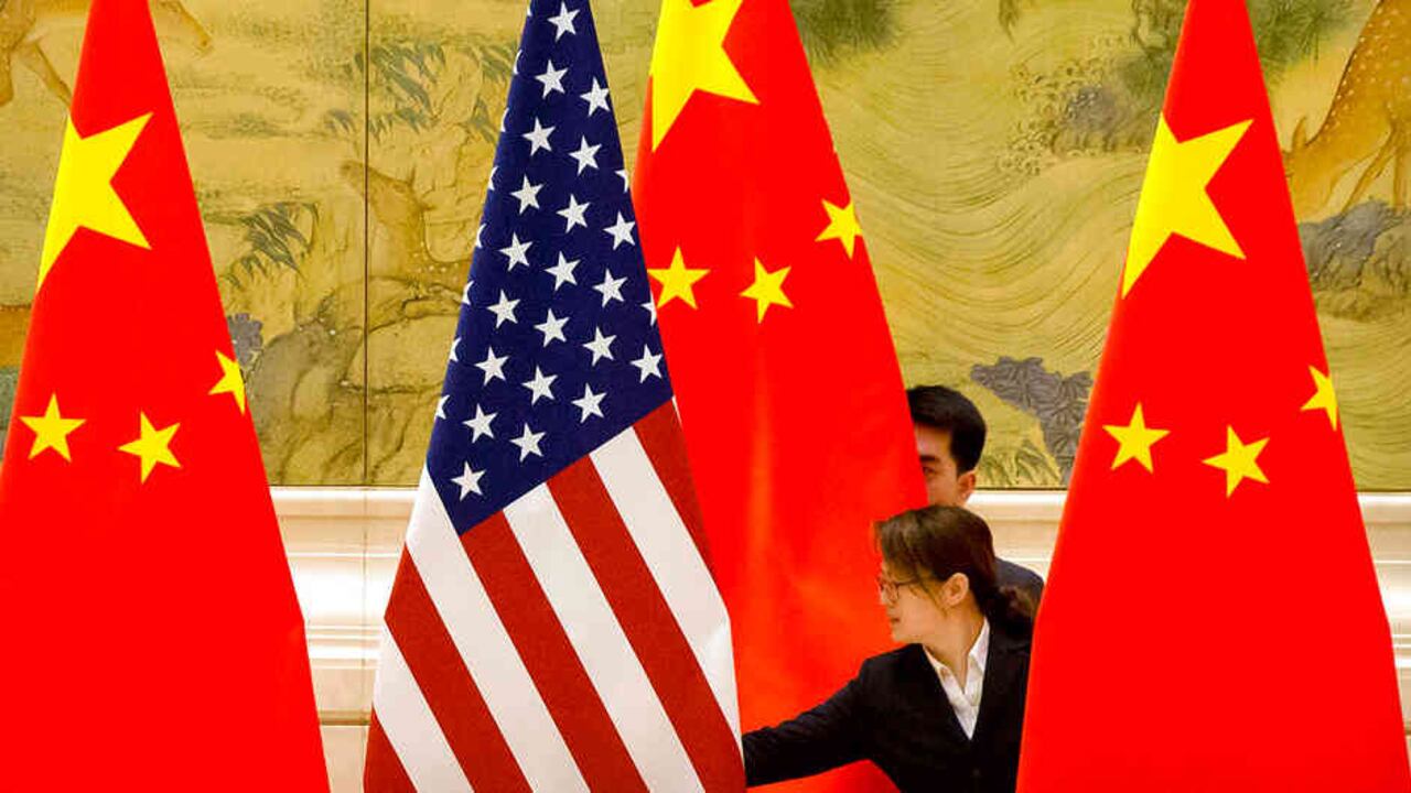 El cierre de los consulados se suma a la disputa comercial entre los dos países y a las tensiones por la ley de seguridad nacional impuesta a Hong Kong.