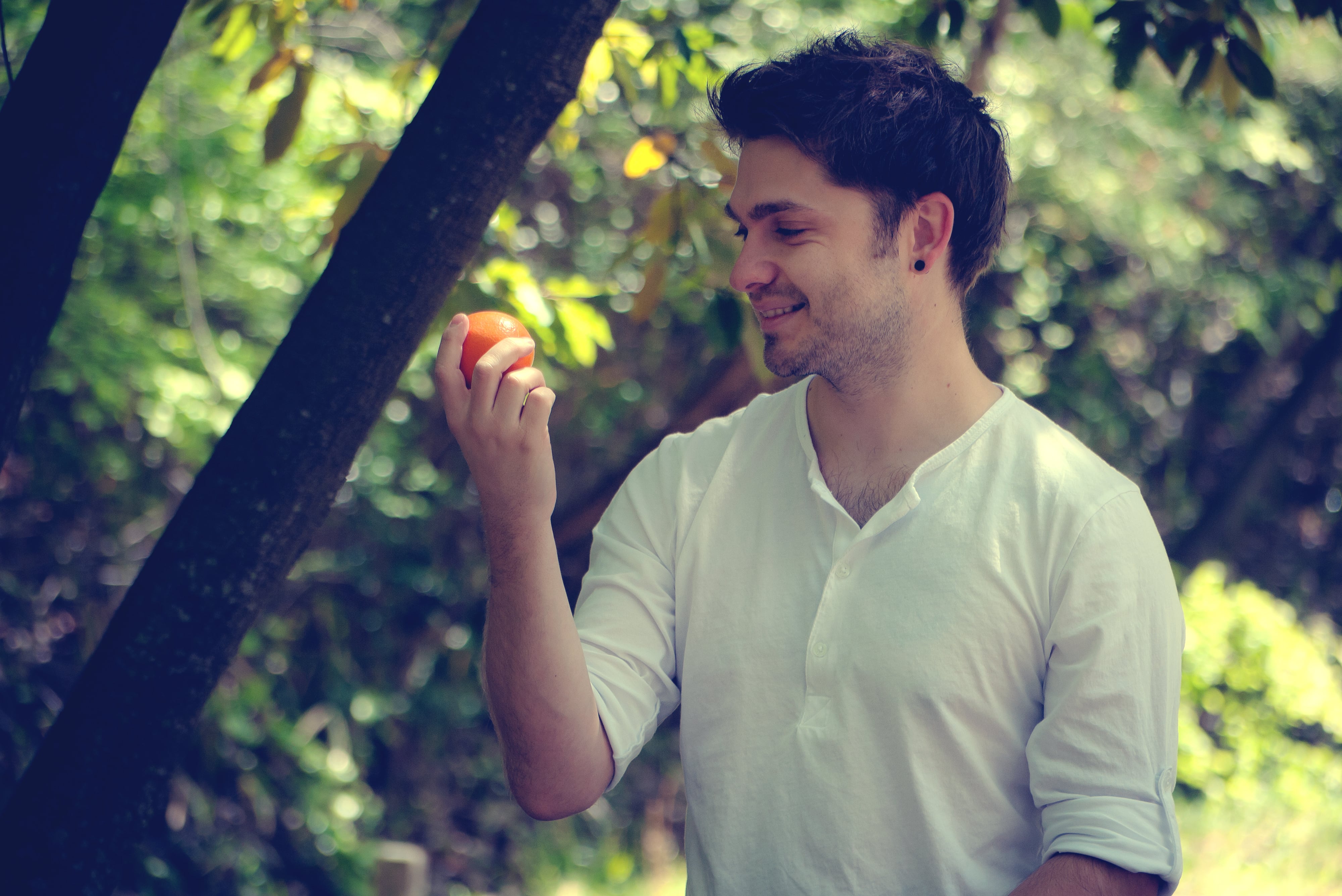 MedlinePlus sugiere el consumo de 2 a 3 porciones de fruta a la semana.