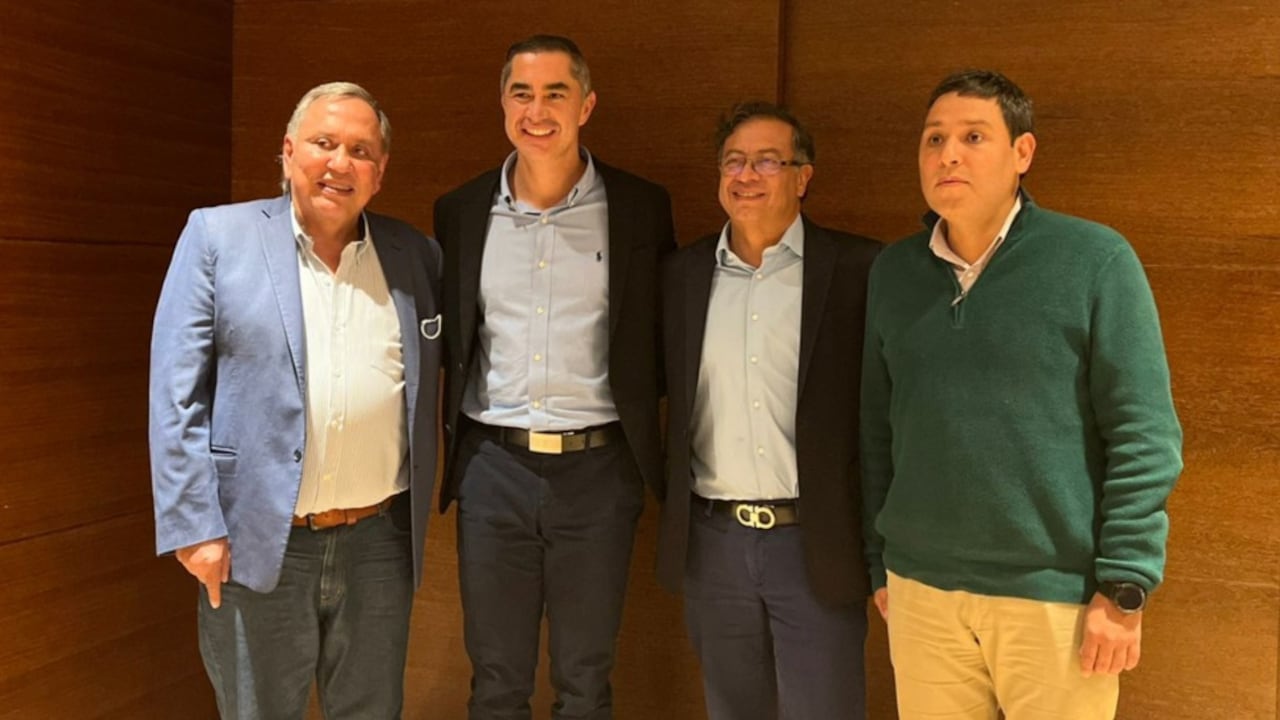 Mauricio Lizcano se une a la campaña de Gustavo Petro.