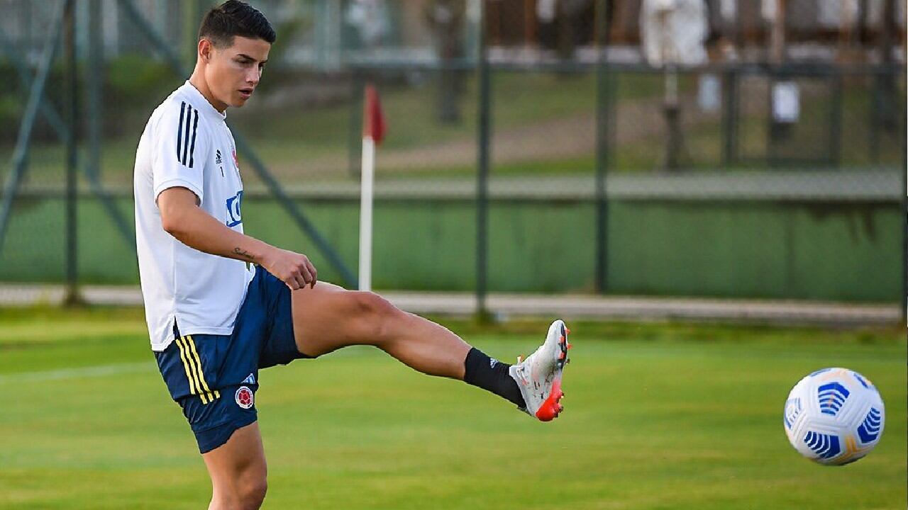 James Rodríguez se incorpora a los entrenamientos de la Selección Colombia para los partidos ante Brasil y Paraguay