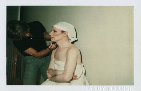 Andy Warhol, autorretrato como Drag, 1981 The Andy Warhol Museum, Pittsburgh; Founding Collection, The Andy Warhol Foundation for the Visual Arts, Inc. © The Andy Warhol Foundation for the Visual Arts, Inc. 1998.1.2905