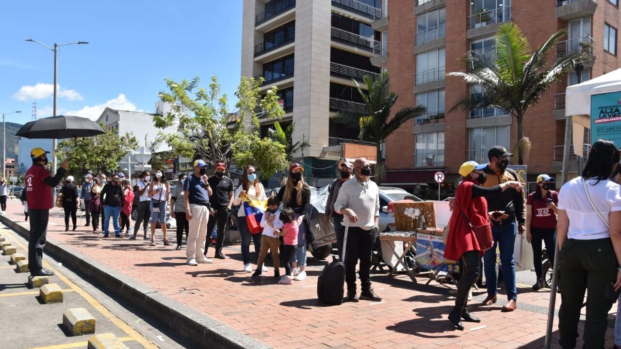 El principal objetivo de la consulta es rechazar los pasados comicios legislativos en los que solamente participaron el oficialismo, sus aliados y algunos partidos pequeños de la oposición