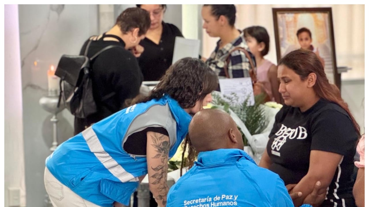 Sepelio de Sebastián de Jesús Valencia, niño de 5 años que murió en borrasca en Manrique Jardín, en el nororiente de Medellín.