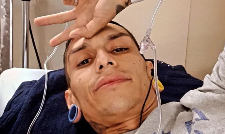 Javier Acosta confirmó su decisión en las redes sociales