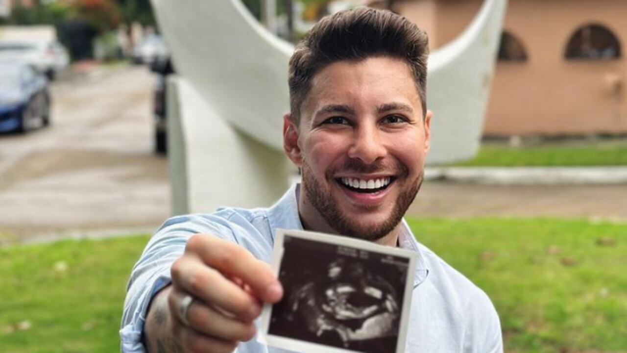 Melfi con fotografía de una ecografía