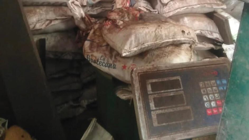 Lugar donde al parecer eran manipulados los alimentos por la banda antes de ser comercializados.