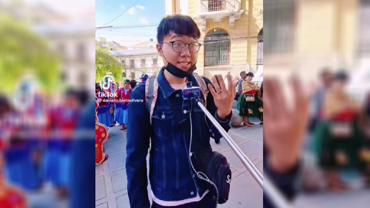 El joven surcoreano arribó a Chile antes de continuar su trayecto hacia Bolivia.