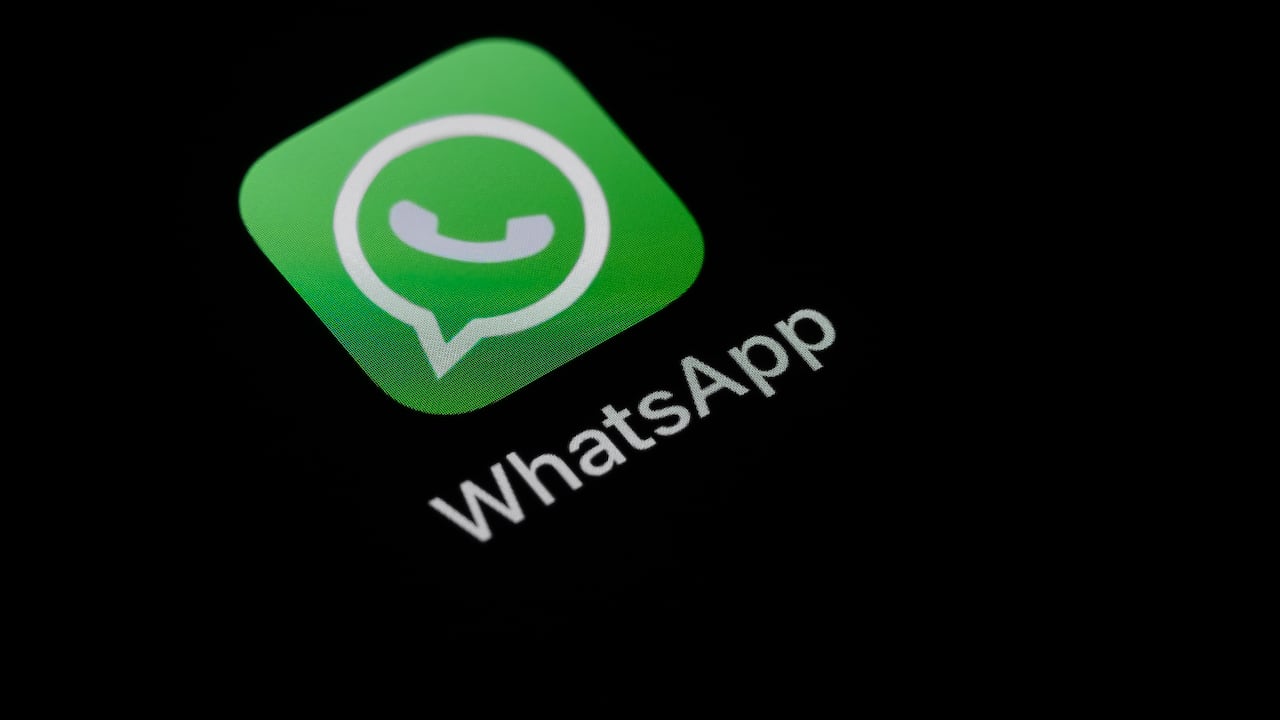 WhatsApp desarrolla función que permite al usuario ordenar todos sus stickers en carpetas