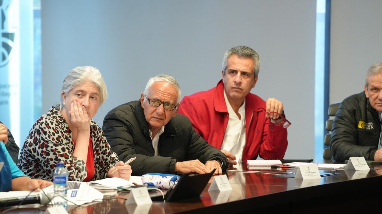 En la Sala de crisis nacional el mandatario recibió el balance de las operaciones que el Sistema Nacional del Riesgo de Desastres lleva a cabo para controlar las emergencias asociadas al Fenómeno de El Niño.