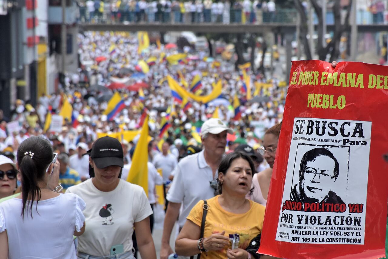 Marchas en contra de las reformas del gobierno del Presidente Gustavo Petro.