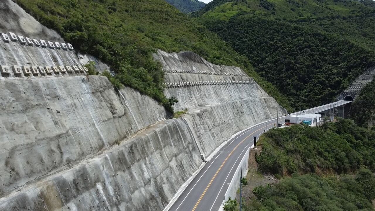 Instalan nuevo peaje en importante vía de Colombia.