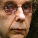 (FILES) This file photo dated February 17, 2004 shows music producer Phil Spector attending an evidentiary hearing in Alhambra Municipal Court in Alhambra, California. - Phil Spector, who revolutionized 1960s pop music but ended up in prison for murder, has died, authorities said on January 17, 2021. Spector was pronounced dead on Saturday and his "official cause of death will be determined by the medical examiner," according to a statement from the California Department of Corrections and Rehabilitation. (Photo by Nick UT / POOL / AFP)