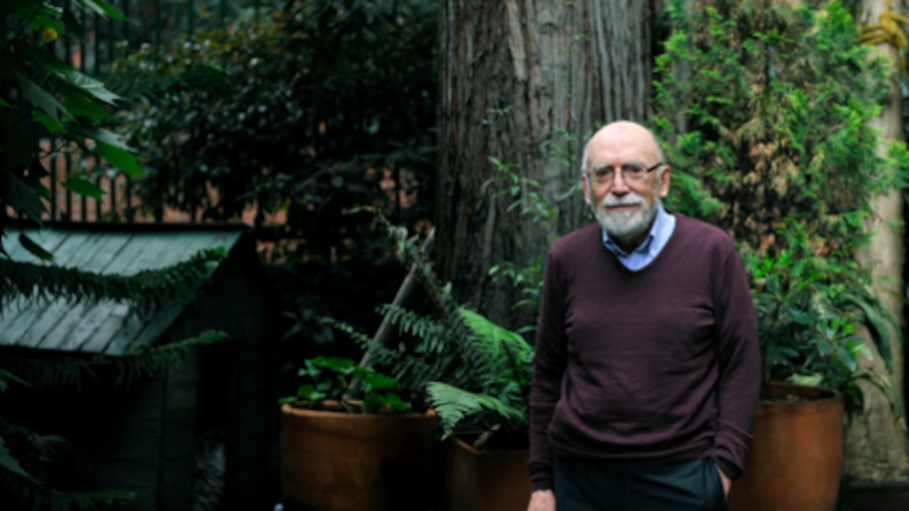 Este viernes será el lanzamiento del libro de Julio Carrizosa, uno de los defensores más fuertes del medio ambiente.