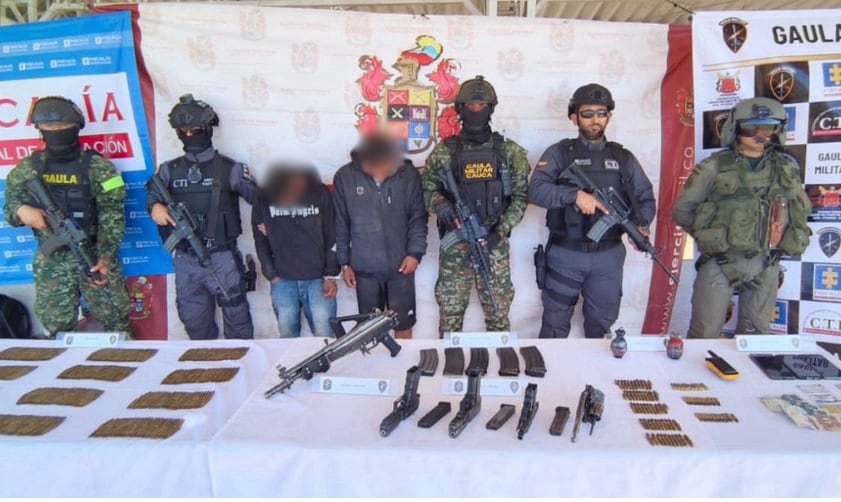 La Fuerza Pública capturó en La Sierra, Cauca, a dos presuntos miembros del ELN, entre ellos alias El Flaco, señalado cabecilla de comisión del Frente Manuel Vásquez Castaño.