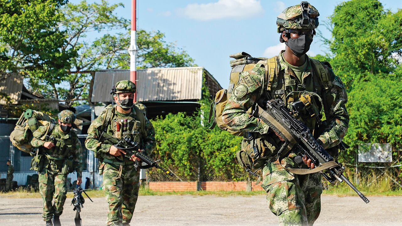 Un nuevo escándalo salpica a miembros del Ejército Nacional, que se estarían apropiando de dinero de recompensas.