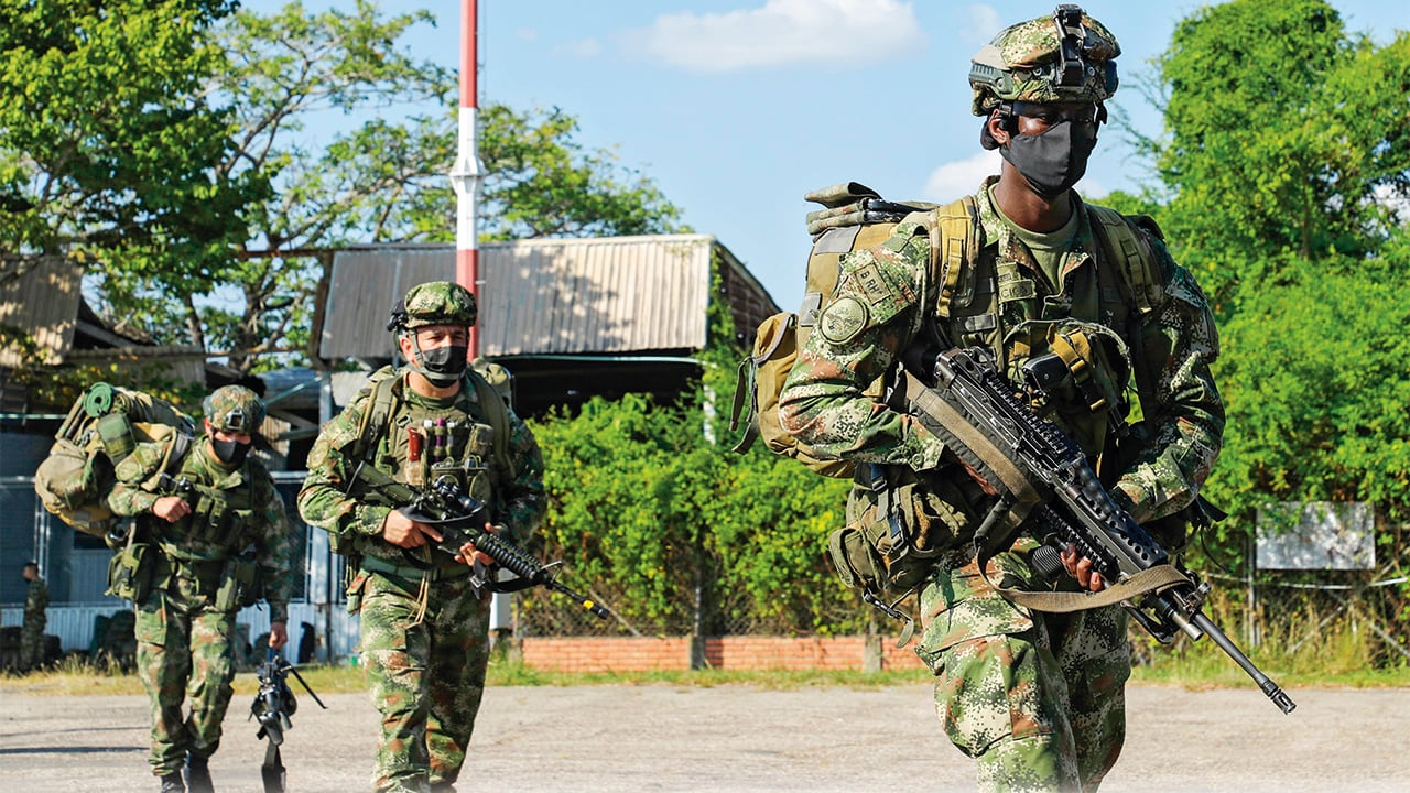 Integrantes del Ejército Nacional.