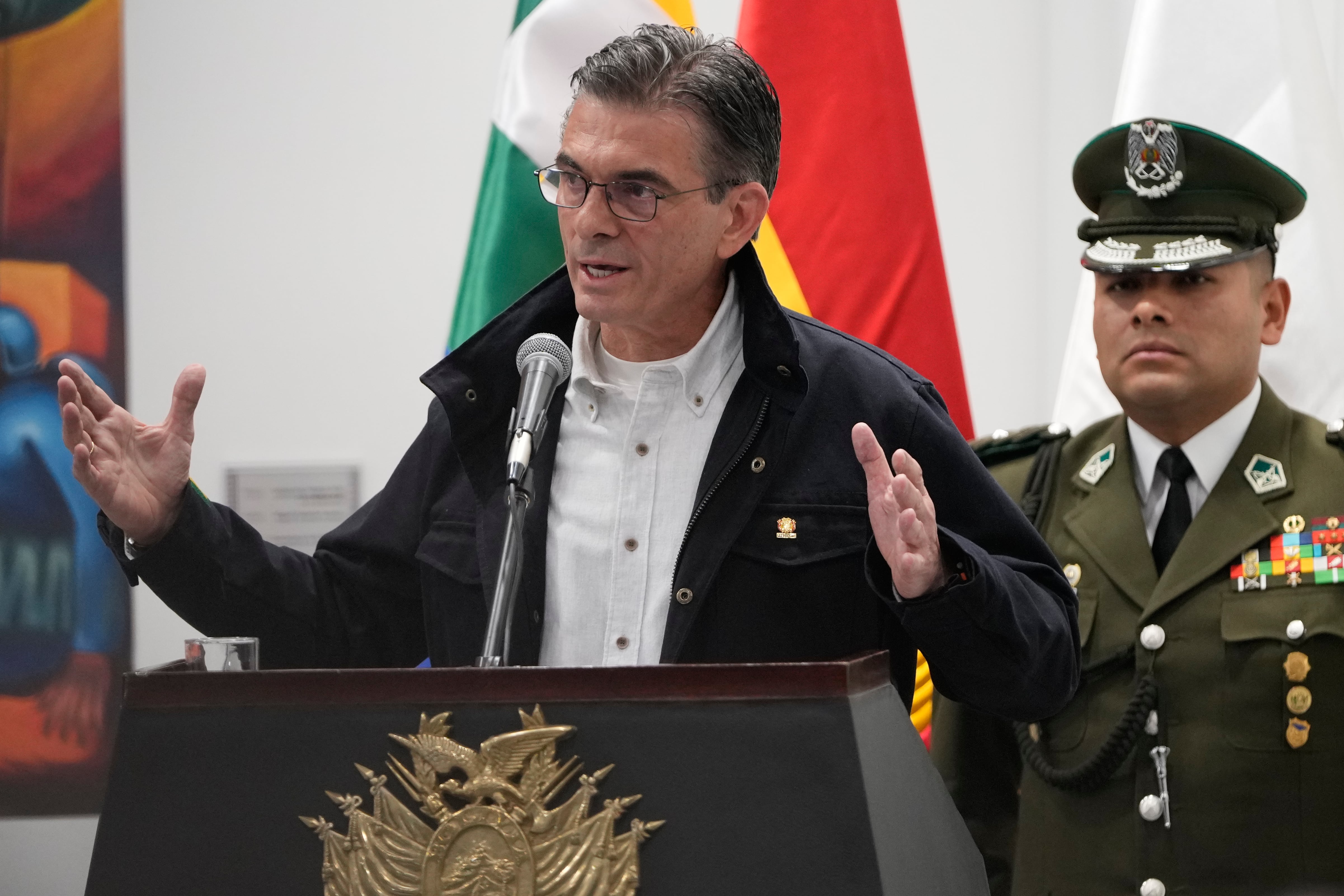 El presidente de Bolivia, Rodrigo Paz, habló tras una reunión con líderes de la confederación sindical Central Obrera Boliviana (COB).