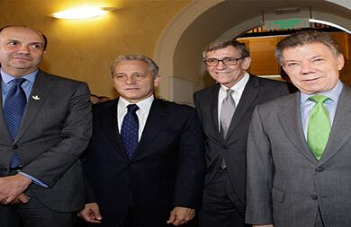 Gabriel  Vallejo, Carlos Mario Giraldo, Gonzalo Restrepo y Juan Manuel Santos Calderón.