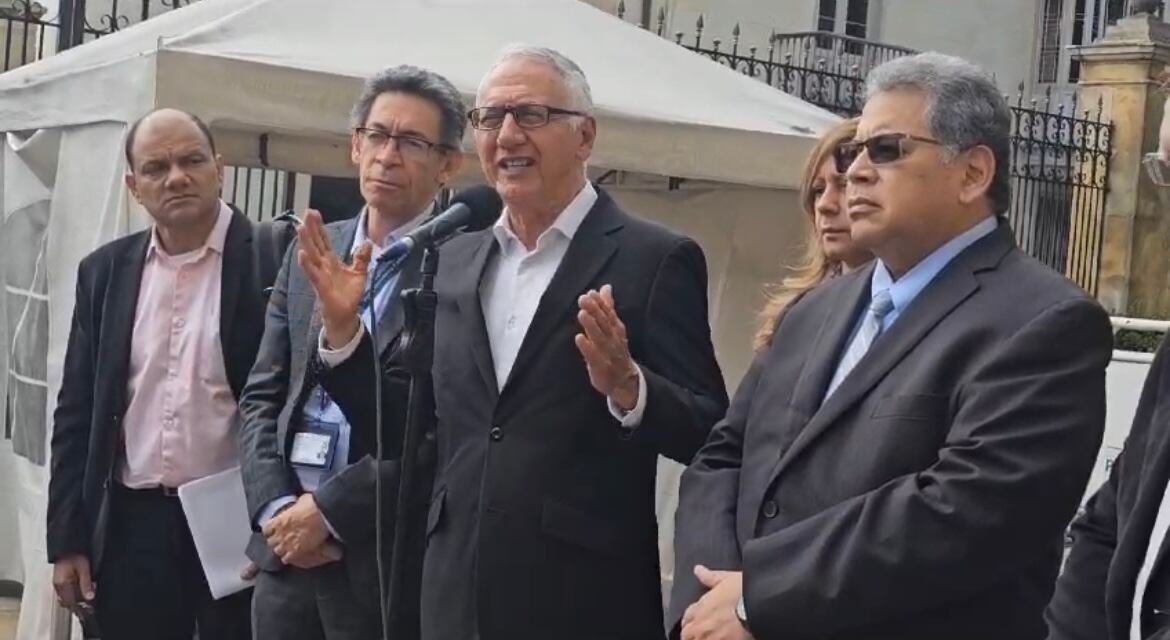 Ministro de Salud Guillermo Alfonso Jaramillo