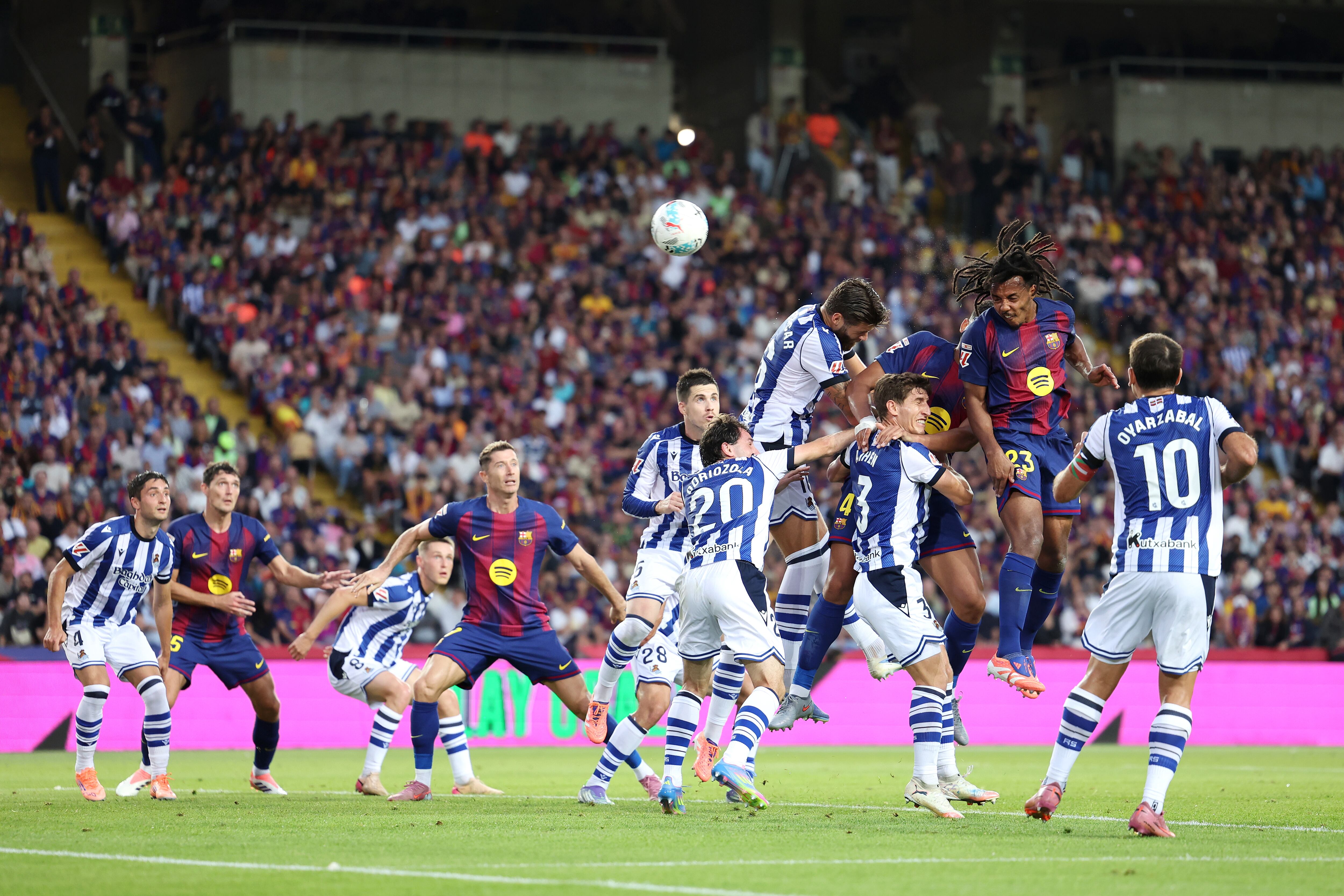 Jules Koundé fue uno de los anotadores del juego entre Barcelona y Real Sociedad