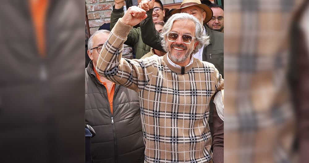 juan daniel oviedo Quedó en el segundo lugar por la Alcaldía de Bogotá