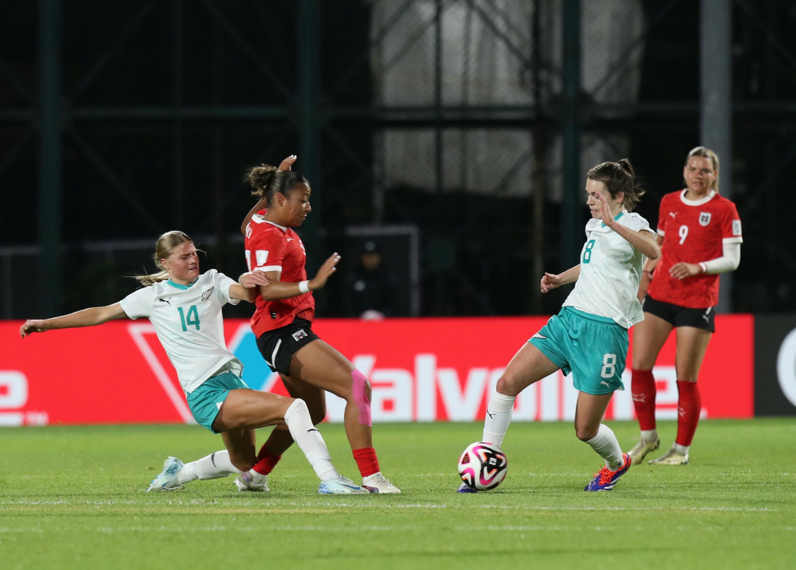 Copa Mundial Femenina Sub 20 de la FIFA 
Austria - Nueva Zelanda Estadio de  techo
Septiembre 5 2024
