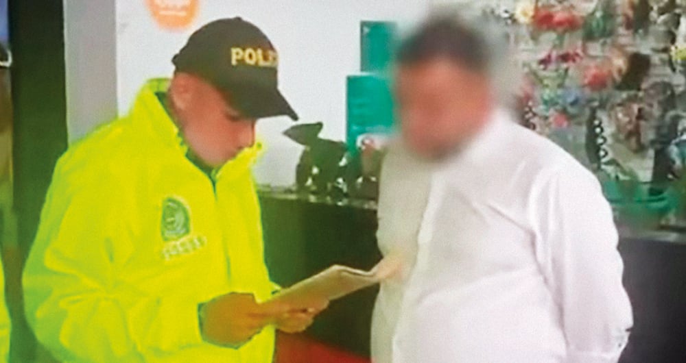En operativos simultáneos fueron capturados los principales cabecillas de la red criminal de Diego Marín, alias Papá Pitufo. Entre los detenidos estaba su segundo al mando, alias el Bendecido. 