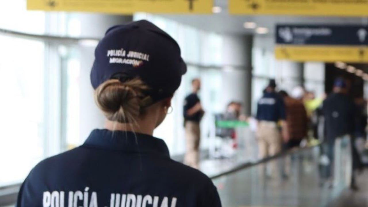 La Alcaldía de Medellín destacó que “el objetivo principal es el control de turistas extranjeros, en una estrategia integral que busca blindar el ingreso de personas que representen riesgos para la seguridad y la convivencia de la capital de Antioquia”.