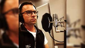 El actor habló sin tapujos sobre su sexualidad. Foto: Instagram @jhonatoro.