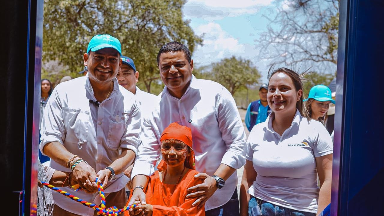 El Ministerio de Vivienda inauguró proyectos de infraestructura de agua en La Guajira.
