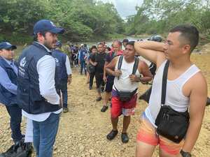 En lo que va de 2023, cerca de 98.000 migrantes han atravesado el Tapón del Darién, advierten las Defensorías del Pueblo de Panamá y Colombia
