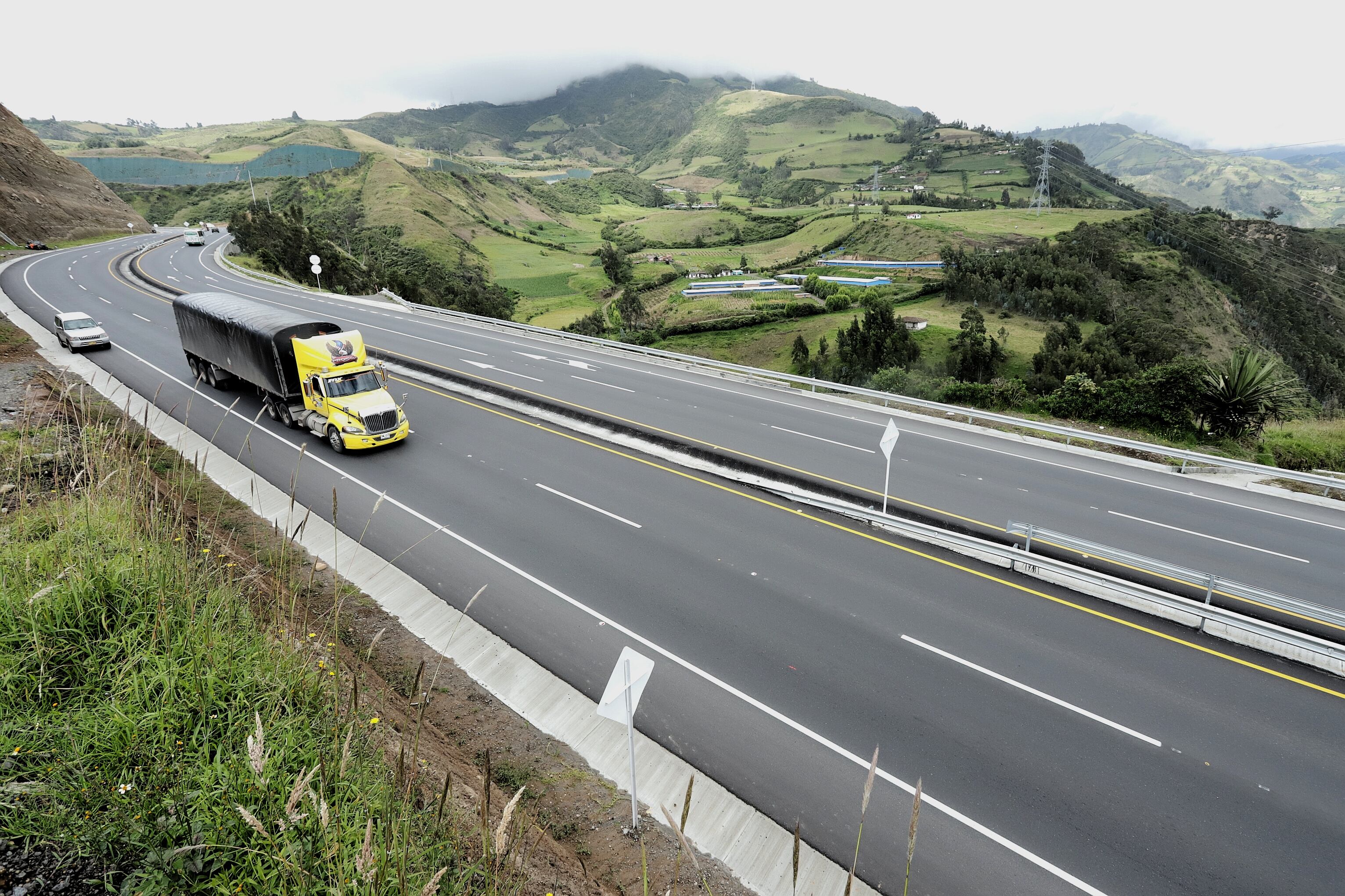 Entrega de kilómetros en la vía Pasto- Rumichaca