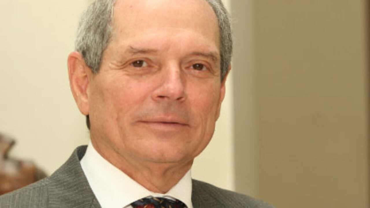 El ministro de Minas, Hernán Martínez, ha dicho que el país debe apostarle a la generación de las hidroeléctricas.