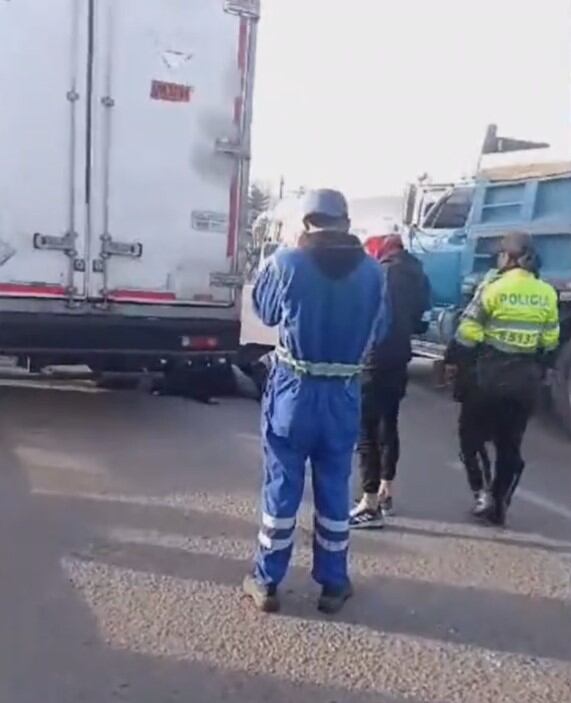 El trágico suceso tuvo lugar en la Av. Centenario, específicamente en la intersección con la carrera 123, en la localidad de Fontibón.