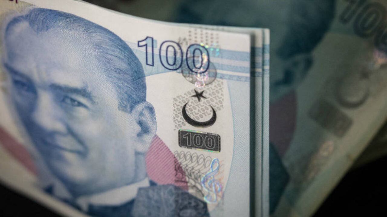 Banco central de Turquía subió tasas de interés por primera vez en 2020