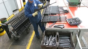 Mindefensa aseguró que no hay proveedor por el momento para reemplazar a Israel que entrega partes para el fusil Galil que ensambla Indumil.