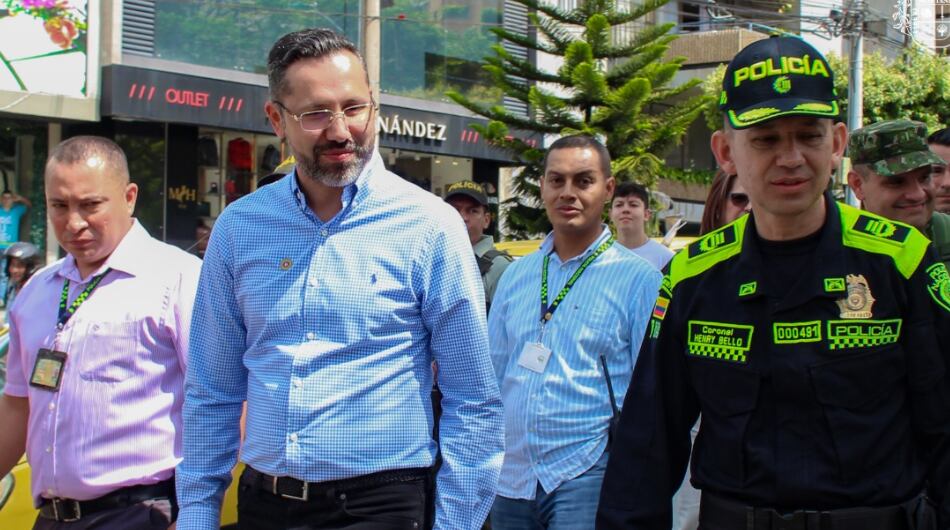 Alcalde de Bucaramanga, Jaime Andrés Beltrán, restringe consumo de alcohol y drogas.
