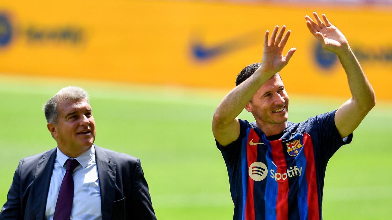 Robert Lewandowski es el nuevo responsable de los goles en el equipo de Xavi Hernández