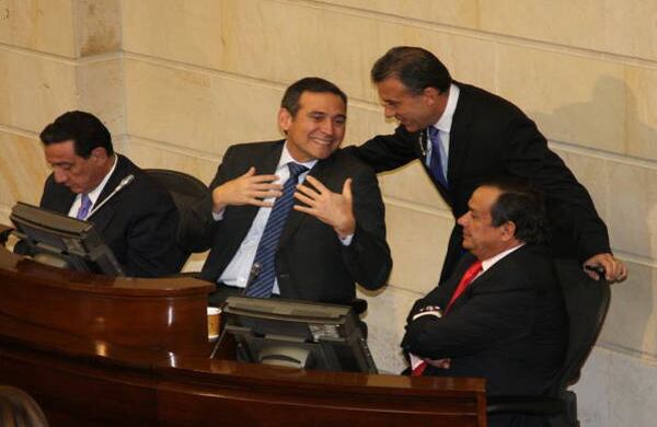 Y en Senado, Juan Manuel Corzo y Roy Barreras. El traspaso del poder. 