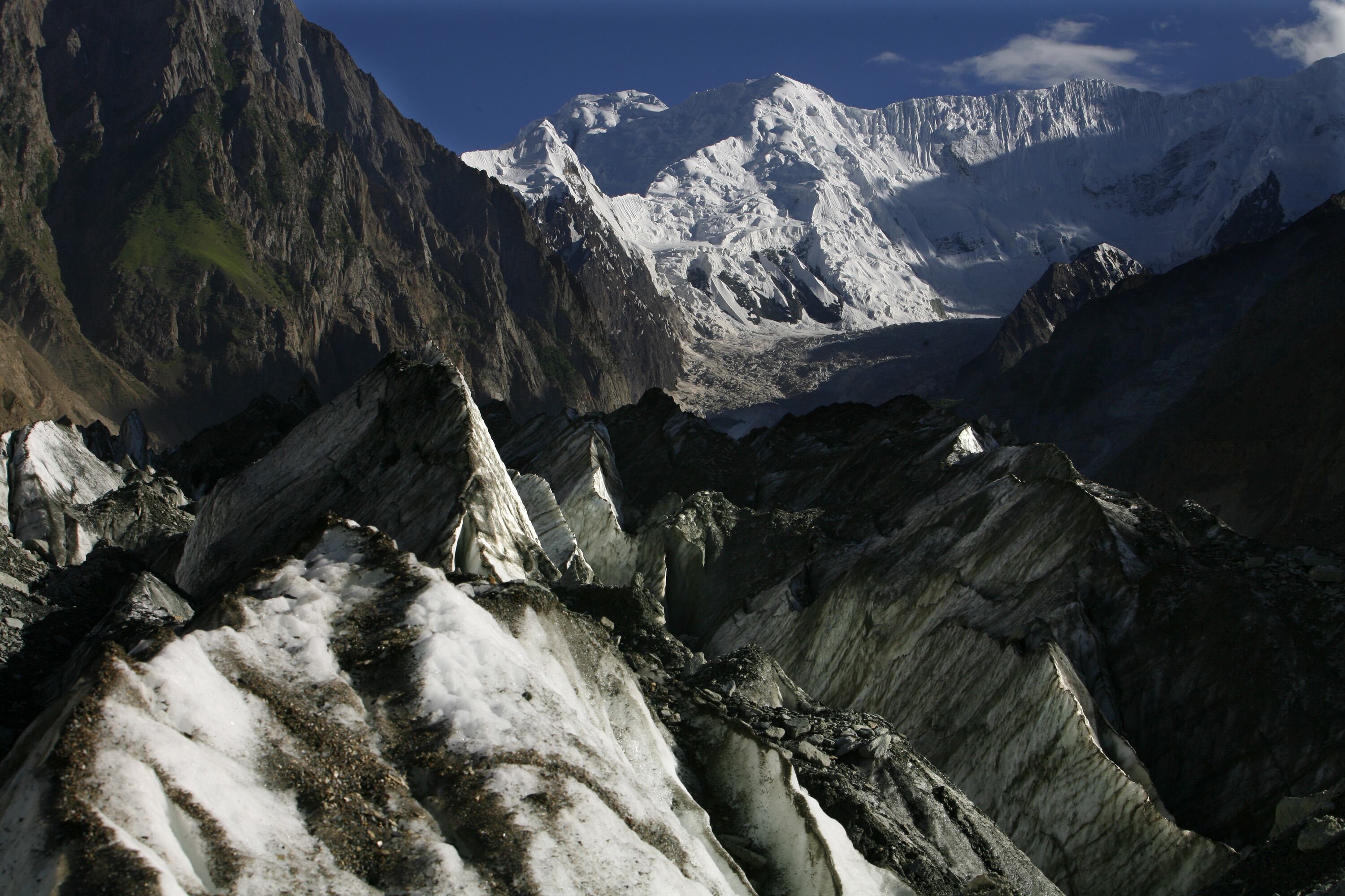 Vista general del glaciar Hopar en el distrito de Nagar de Gilgit-Baltistán, en la Cachemira administrada por Pakistán.