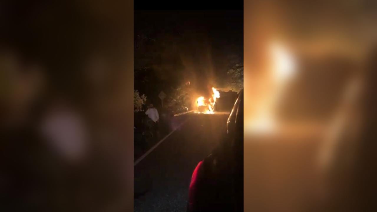 Bus quemado en Valdivia por miembros del ELN.