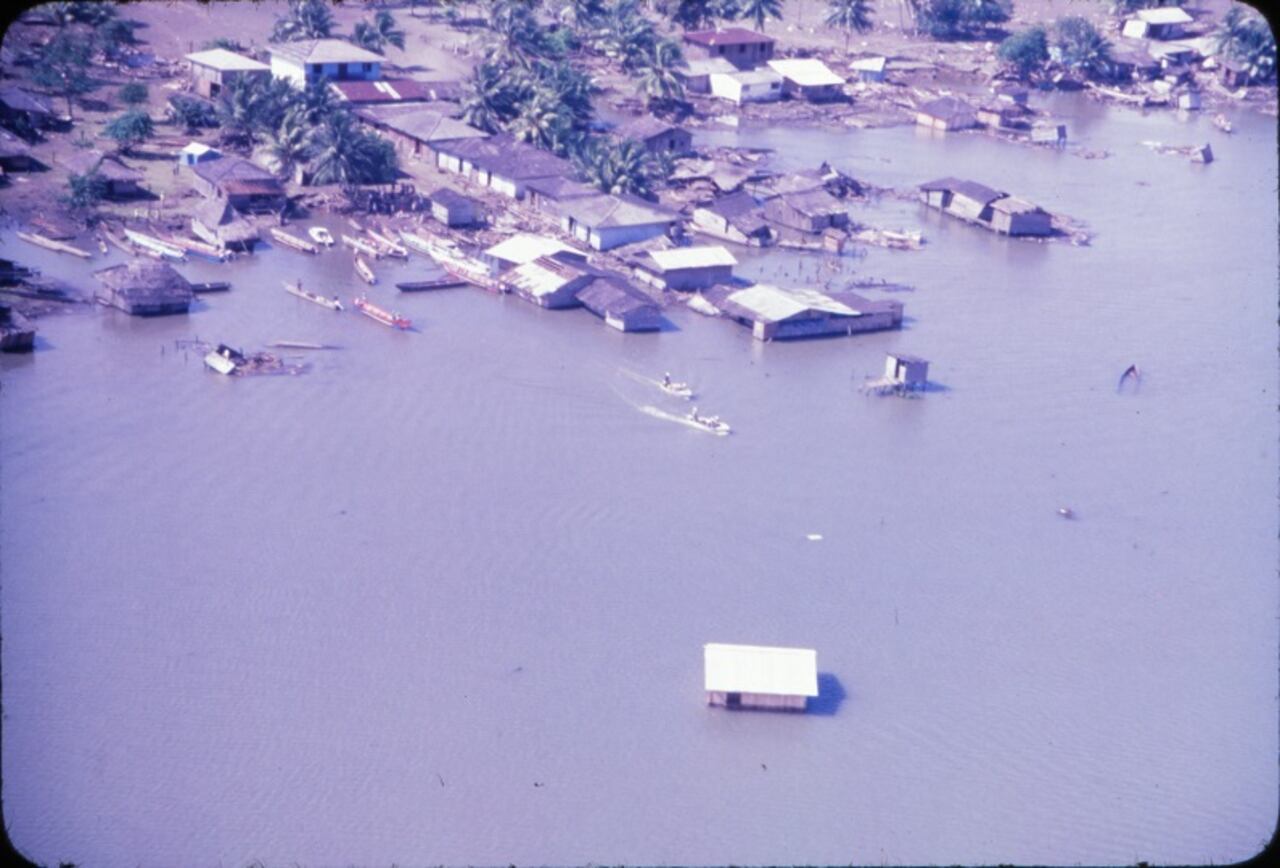 Efectos del sismo y tsunami en la Costa Pacífica el 12 de diciembre de 1979.