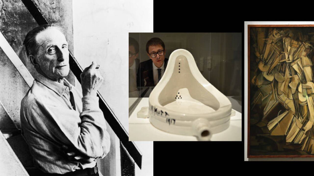 La obra 'La fuente' es el orinal más famoso del mundo del arte. Como el original se perdió, los museos como el Tate Modern exhiben réplicas exactas. Pero antes de incursionar con los 'ready-mades', Duchamp tuvo una corta etapa de pintura al óleo. La más famosa es 'Desnudo bajando una escalera'.