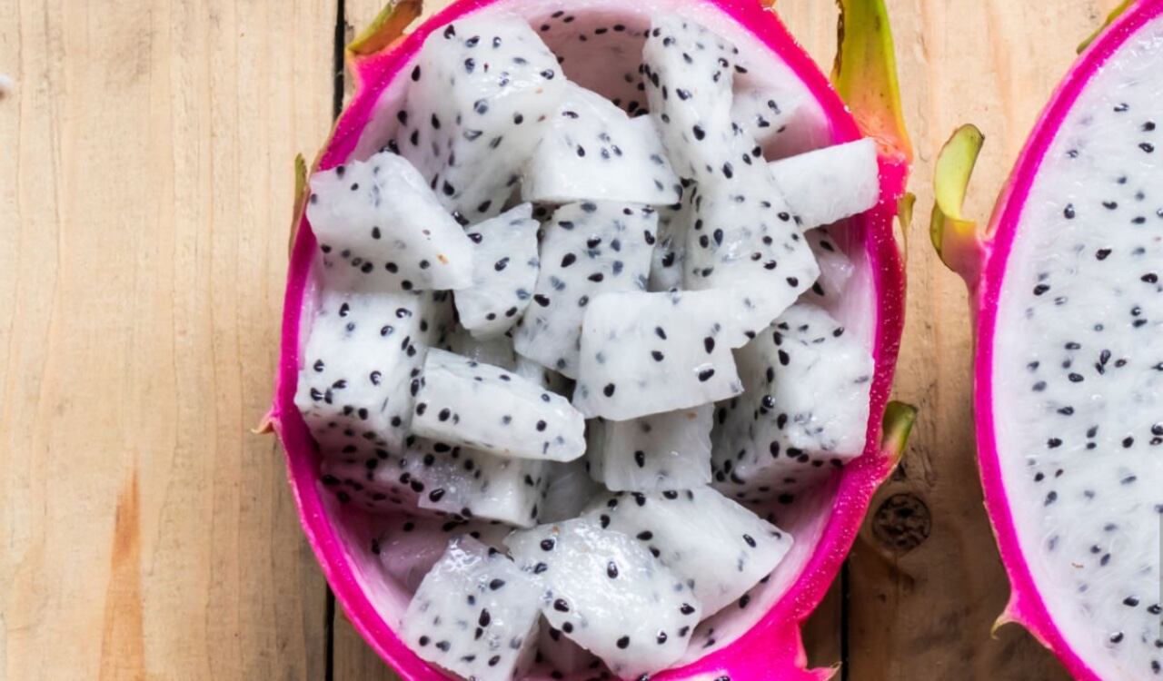 La pitaya puede ser un aliado a la hora de tener un sistema inmunológico fuerte y así tener las defensas de nuestro organismo listas para luchar contra cualquier gripe o catarro.